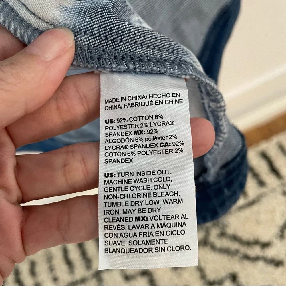 🆕CHICO’S 💙Tie Dye Comfy Denim Jacket - Picture 8 of 16